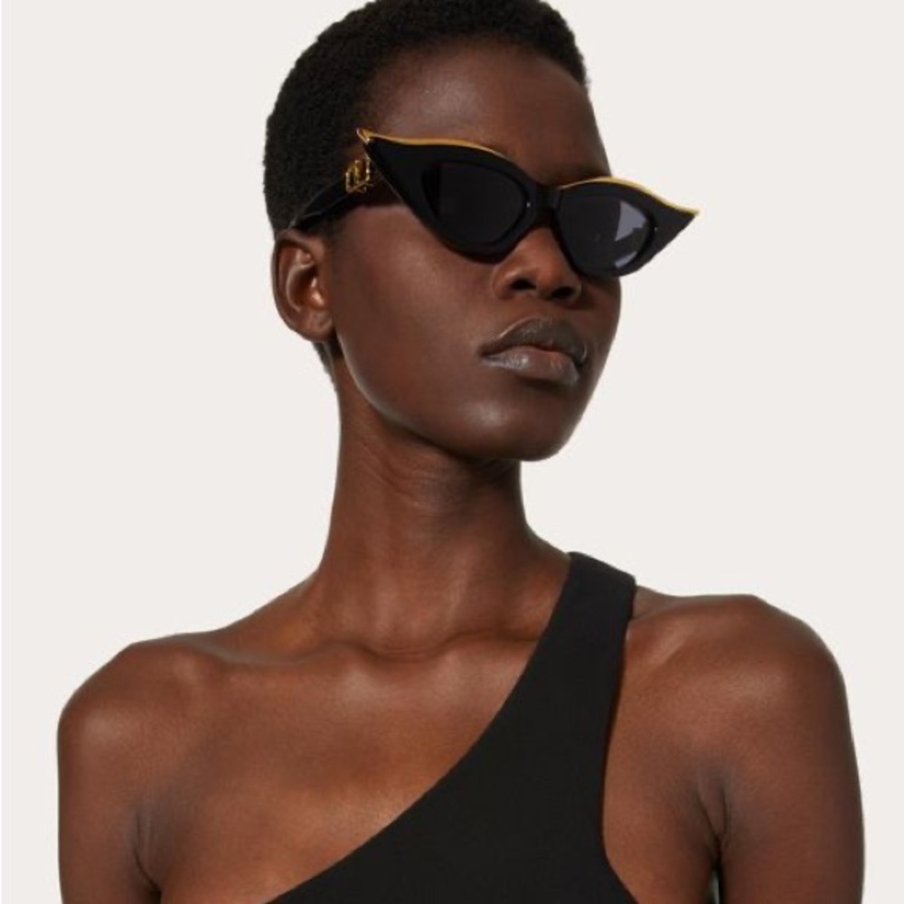 NIB Valentino Cat-Eye Sunglasses